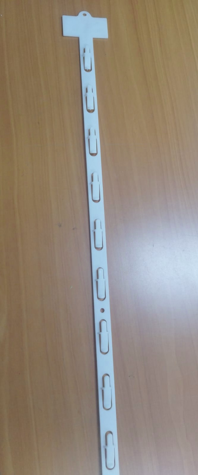 Ganchera Plastica Exhibidora 12 posiciones SEL1